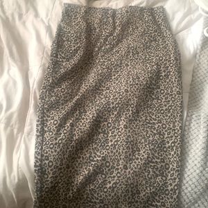 Cheetah print pencil skirt